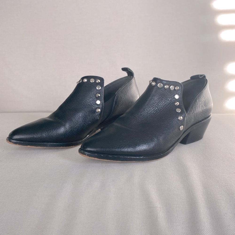 REBECCA MINKOFF KATEN LEATHER STUDDED BOOT Size 5.5